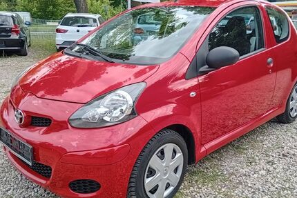 Toyota Aygo (X) 135.000 km 2.499 &euro; Fredersdorf-Vogelsdorf bei Berlin 15370