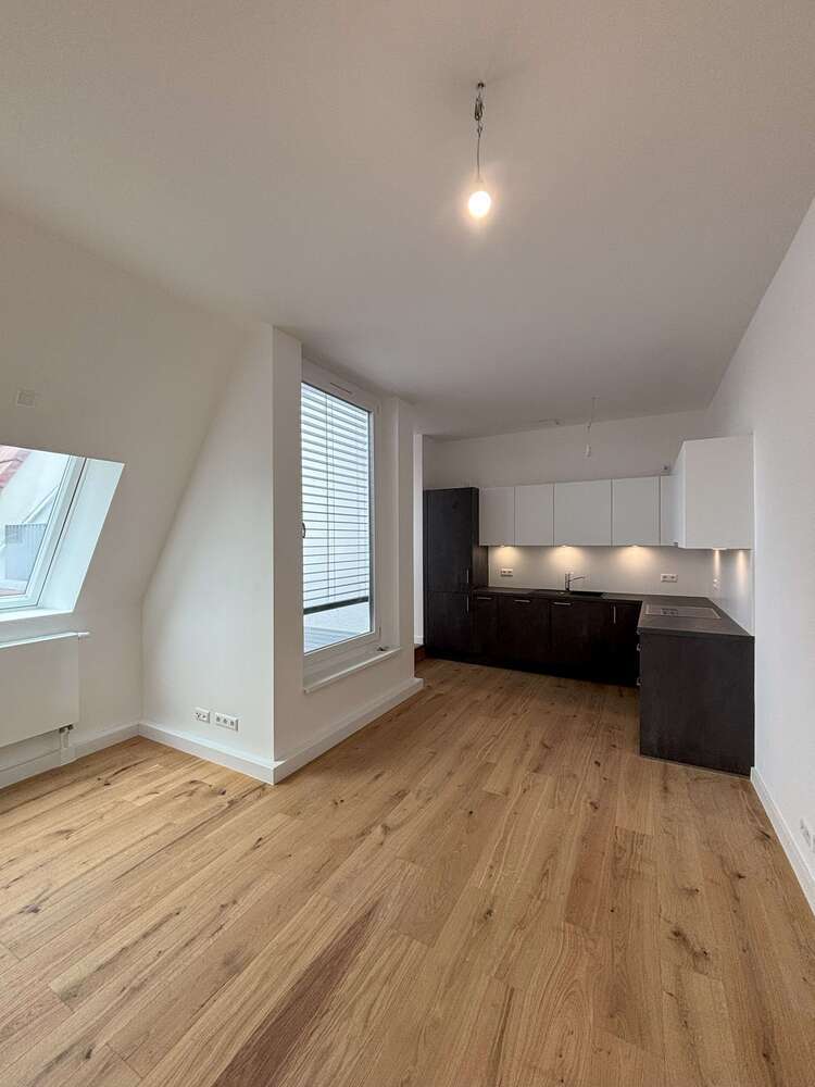 Wohnung zum Mieten in Berlin 2.606,25 € 104.25 m²