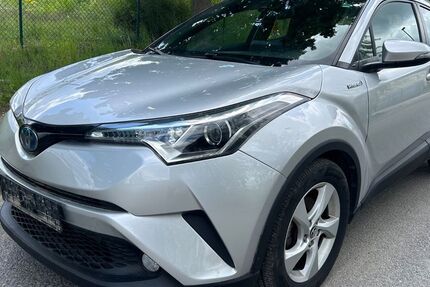 Toyota C-HR 170.000 km 12.900 &euro; Mittenwalde 15749