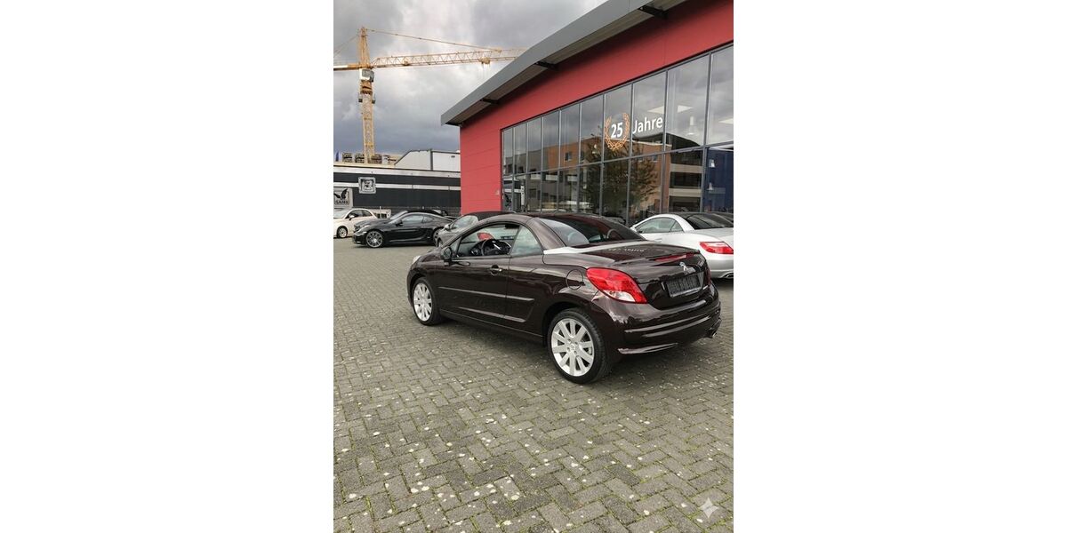 Peugeot 207 79.000 km 7.200 &euro; Potsdam 14480