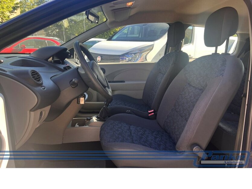 Renault Twingo Authentique 1.2*Klima*Radio/CD*Isofix*3tr 96.488 km 2.480 € Berlin 13187