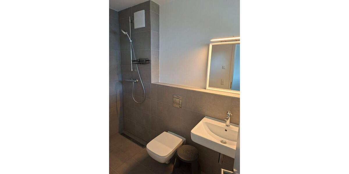 Maisonette: 160 qm, 5 Zimmer und große Terrasse 5 zimmer