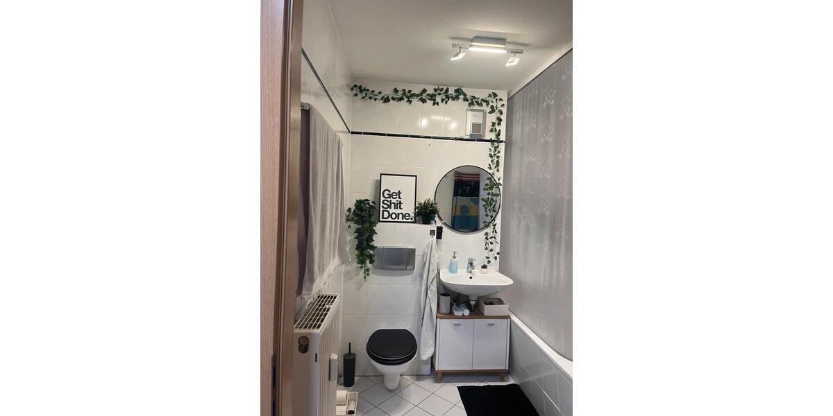 Dachgeschoßwohnung Berlin Tempelhof-Schöneberg - 3 Zimmer, 70 m&sup2;, 1.200&euro; | Angebot:26003039