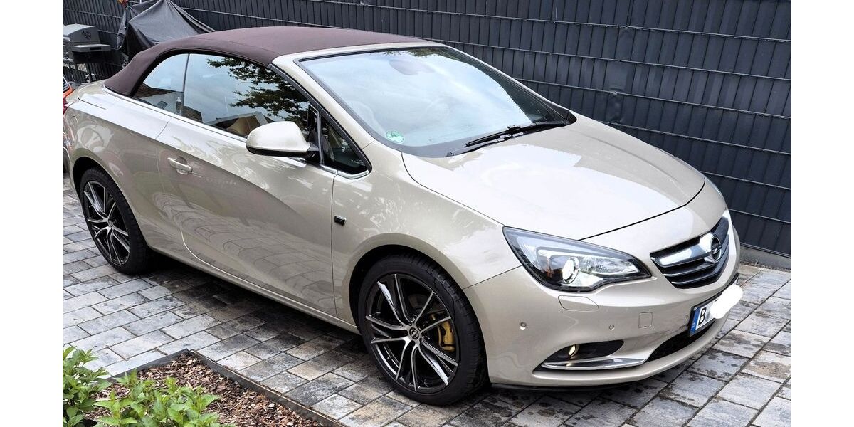 Opel Cascada 82.000 km 12.800 &euro; Berlin 12357