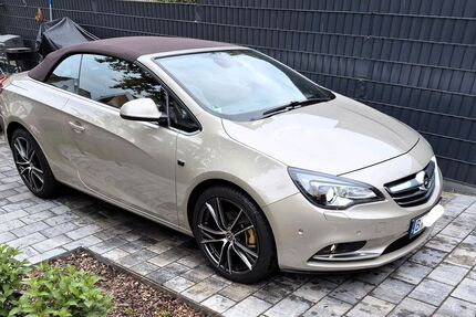Opel Cascada 82.000 km 13.200 &euro; Berlin 12357