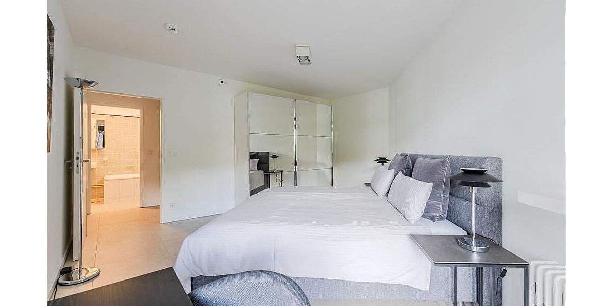 Etagenwohnung Berlin Charlottenburg - 2 Zimmer, 71 m&sup2;, 1.870&euro; | Angebot:26573109