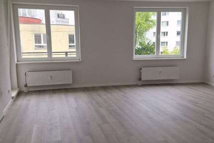 Wohnung Berlin Marienfelde - 1.5 Zimmer, 48 m&sup2;, 769&euro; | Angebot:27115738