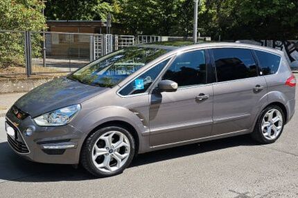 Ford S-Max 333.000 km 5.500 &euro; Berlin 13587