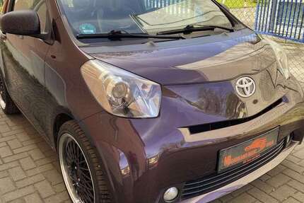 Toyota iQ 104.939 km 4.990 &euro; Berlin 12107
