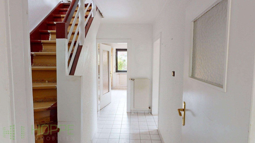 Lankwitz - Renovierungsbedürftige Doppelhaushälfte mit idyllischem Garten - Doppelhaushälfte Berlin Berlin - Steglitz-Zehlendorf - Lankwitz | Angebot:26649308