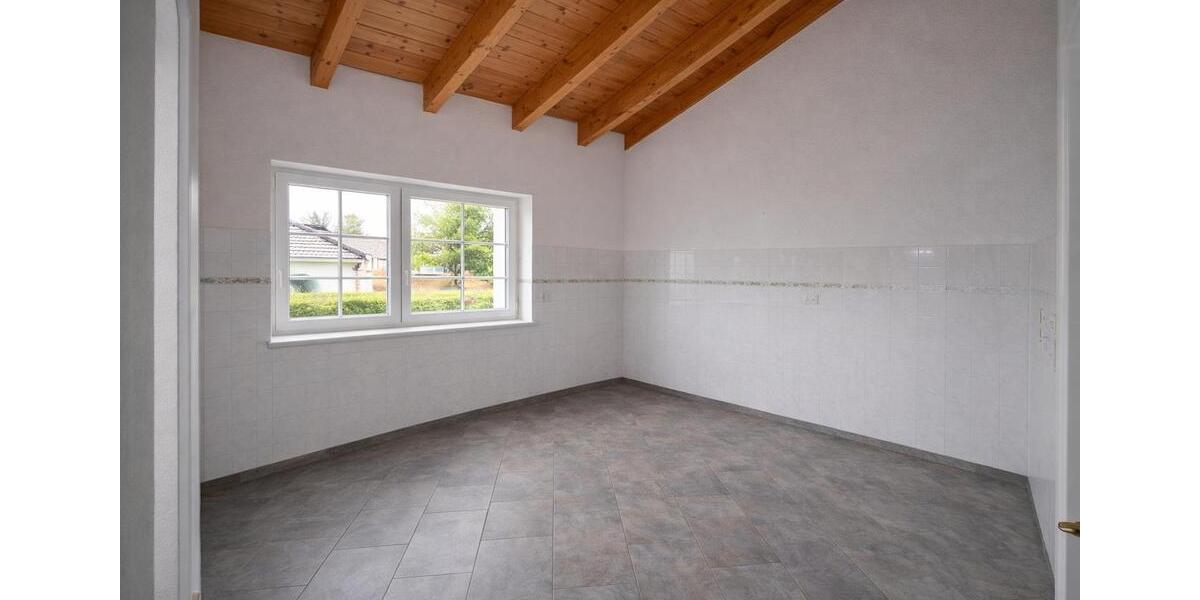 Etagenwohnung Großbeeren - 4 Zimmer, 155 m&sup2;, 2.190&euro; | Angebot:25980901