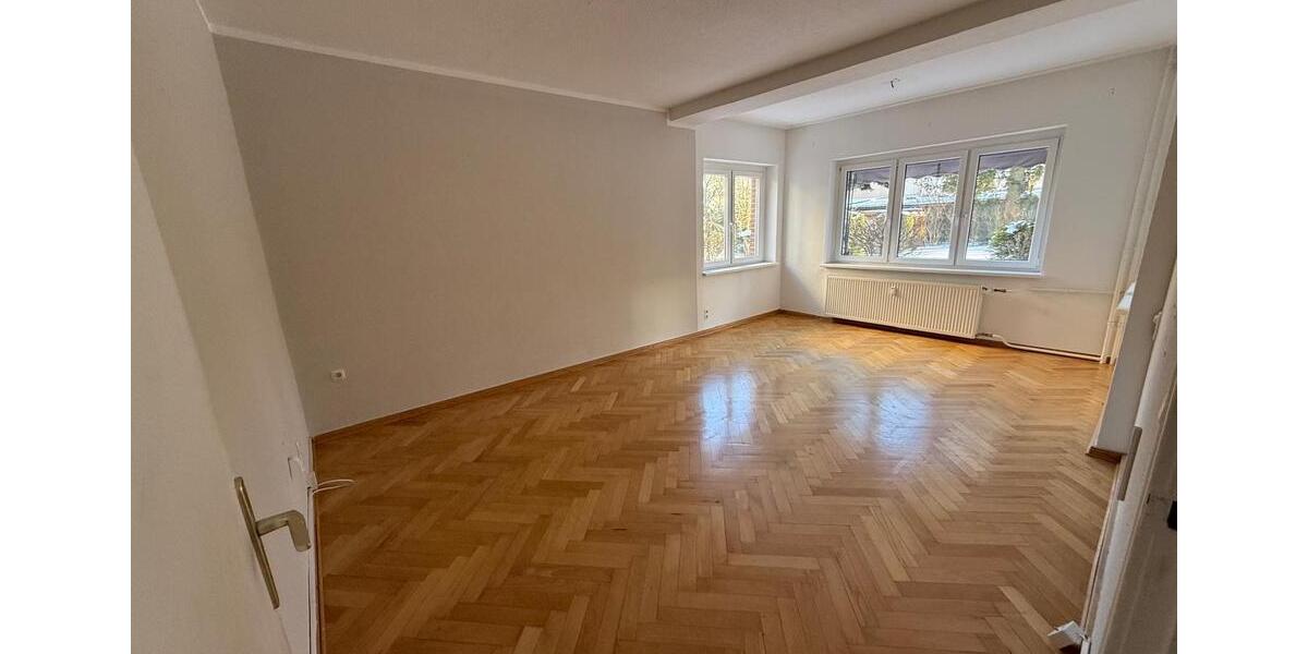 Etagenwohnung Berlin Reinickendorf - 4 Zimmer, 110 m&sup2;, 2.350&euro; | Angebot:26476366