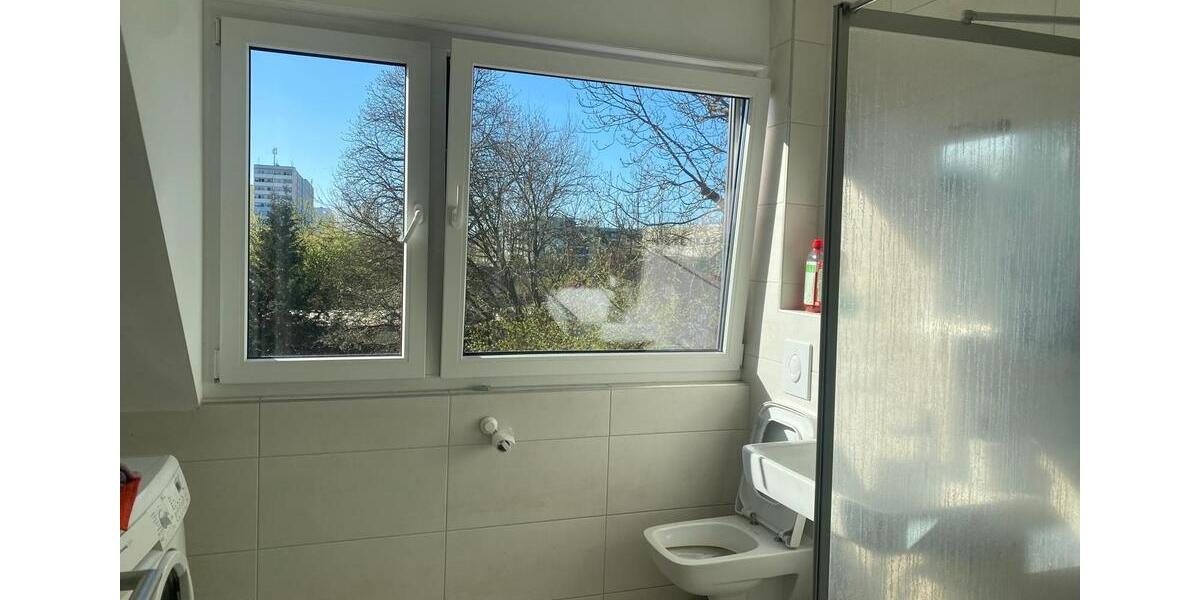 Etagenwohnung Schönefeld - 3 Zimmer, 85 m&sup2;, 2.250&euro; | Angebot:26073742