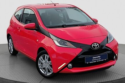 Toyota Aygo (X) 51.153 km 11.900 &euro; Berlin 12683