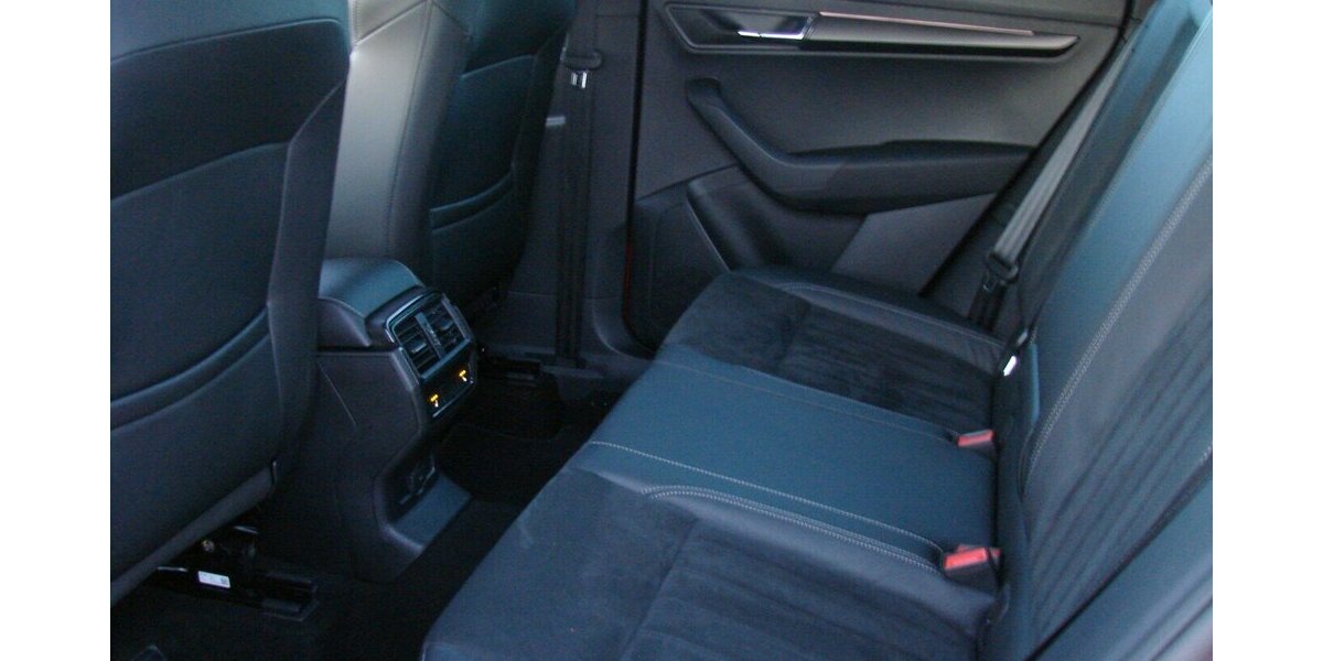 Skoda Karoq 2,0TSI Sportline 4x4 ACC Columbus 360º 3.987 km 37.980 &euro; Falkensee 14612