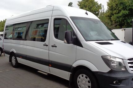Mercedes-Benz Sprinter 330.000 km 16.900 &euro; Berlin 12683