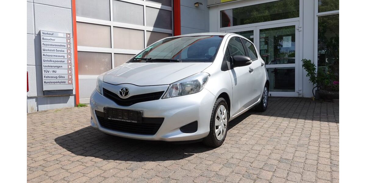Toyota Yaris 184.695 km 3.900 &euro; Dahlwitz Hoppegarten 15366