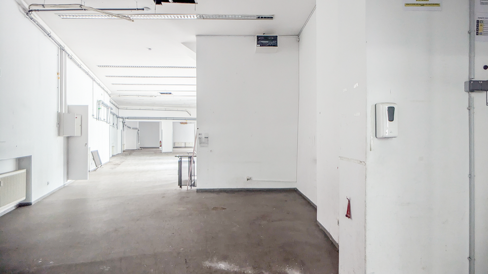 Halle in Berlin 14.625 € 585 m²