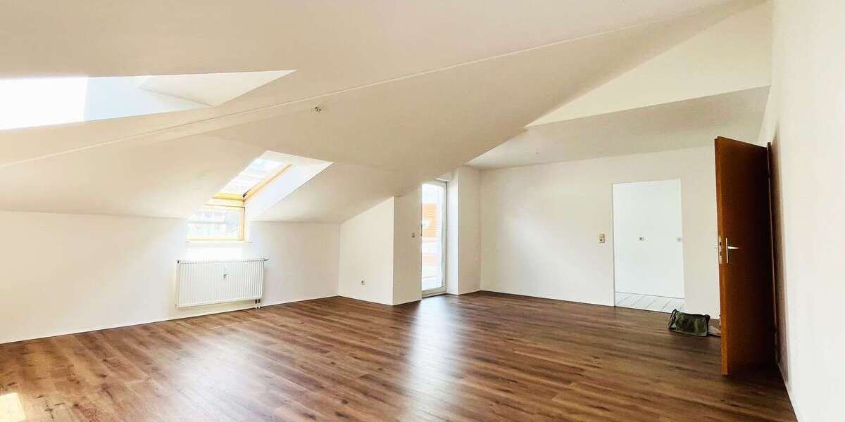 Etagenwohnung Velten - 2 Zimmer, 77 m&sup2;, 249.000&euro; | Angebot:25796354