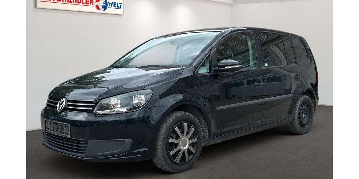 VW Touran 153.806 km 4.799 &euro; Berlin 12681