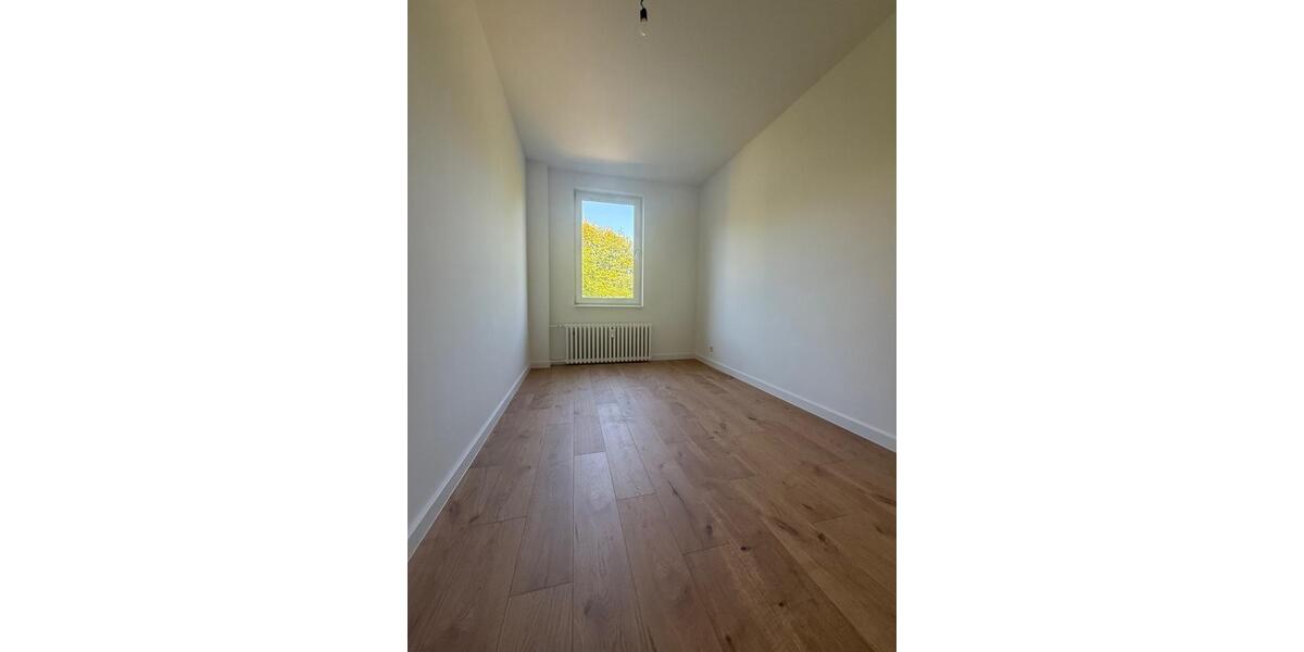 Etagenwohnung Berlin Reinickendorf - 5 Zimmer, 118 m&sup2;, 1.899&euro; | Angebot:26351769