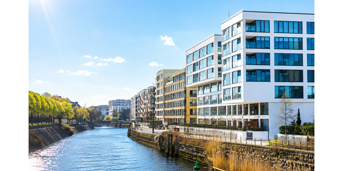 ETW aus 2021-Berlin-Mitte mit spektakulären Wasserblick, Balkon & hochmoderner Ausstattung -Top Lage - Etagenwohnung Berlin Mitte | Angebot:27262285