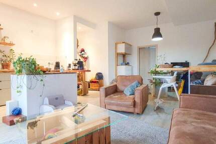 Stilvoller Dachgeschoss-Traum mit zwei Dachterrassen - bezugsfreie 2-Zimmer-Wohnung in Berlin-Grünau 2 zimmer