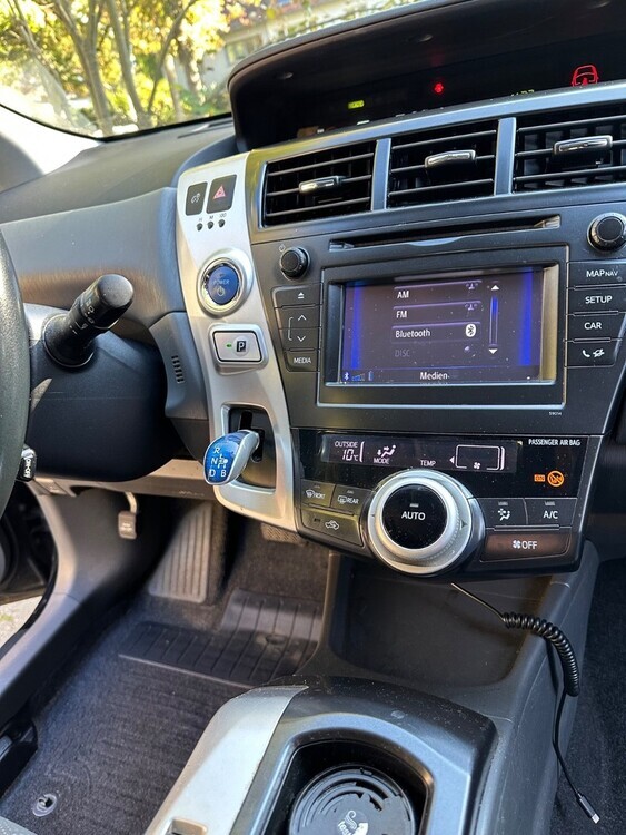 Toyota Prius Plus 244.000 km 8.250 € Berlin 10178