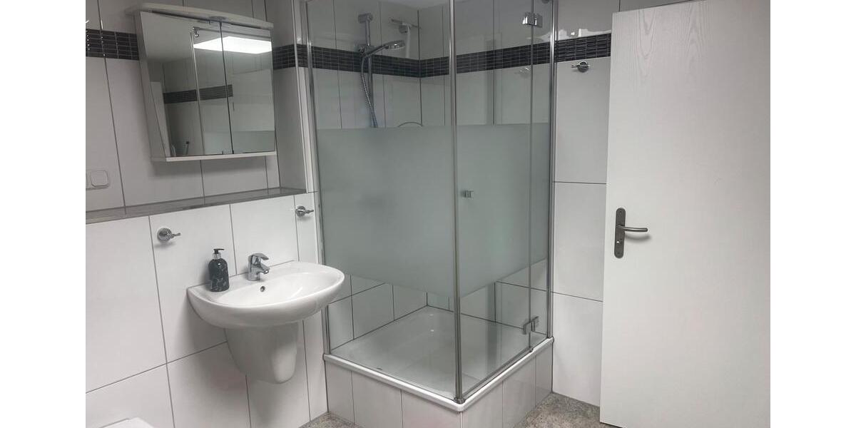 Etagenwohnung Hohen Neuendorf - 2 Zimmer, 65 m&sup2;, 1.050&euro; | Angebot:27627919