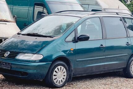 VW Sharan 134.554 km 2.600 &euro; Berlin 13629