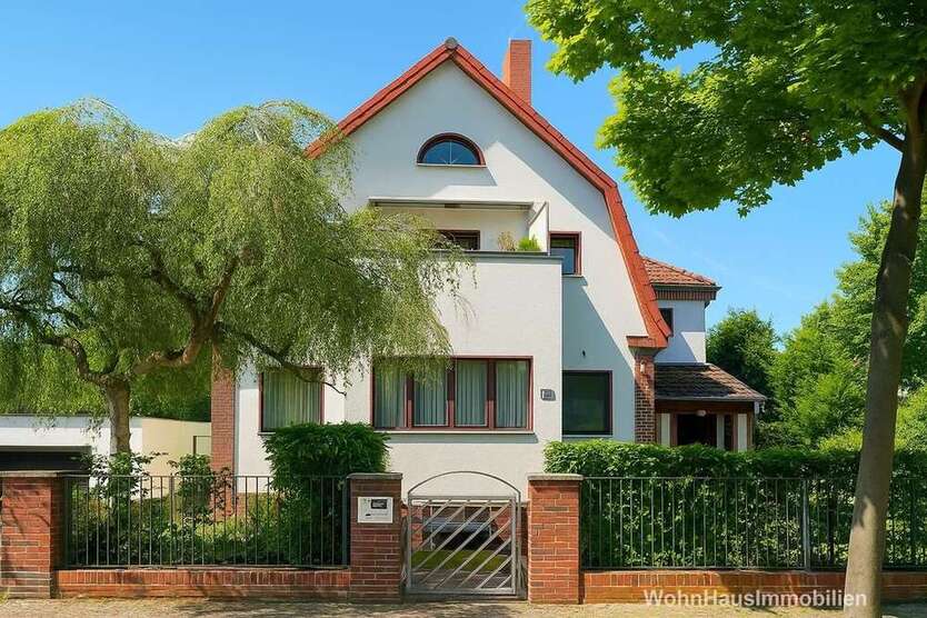 Haus zum Kaufen in Berlin Tegel 919.000 € 151.3 m²