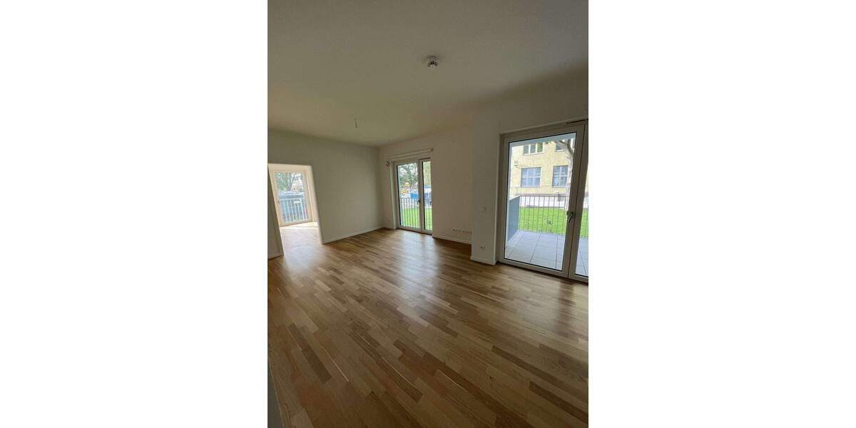 Etagenwohnung Berlin Spandau - 5 Zimmer, 134 m&sup2;, 2.350&euro; | Angebot:25700974