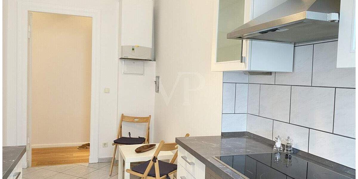 Etagenwohnung Berlin Charlottenburg - 2 Zimmer, 65 m&sup2;, 1.200&euro; | Angebot:24820205