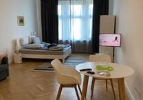 Charmante 1-Zimmer-AltbauWohnung Lietzensee mit Parkett, EBK