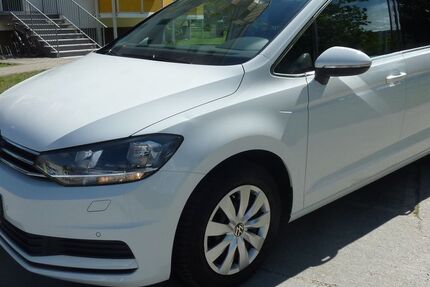VW Touran 142.000 km 17.999 &euro; Teltow (bei Berlin) 14513