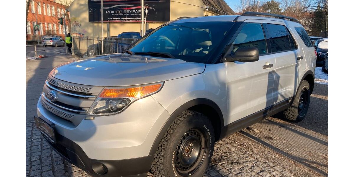 Ford Explorer 184.000 km 11.590 &euro; Berlin - Tempelhof 12107