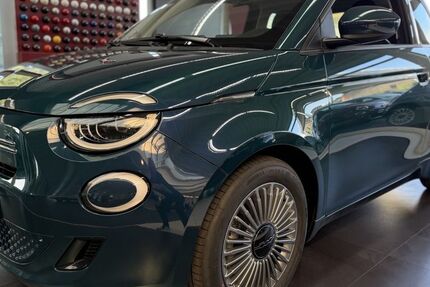 Fiat 500 2.502 km 19.789 &euro; Berlin 13127