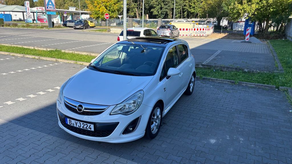 Opel Corsa 115.000 km 4.690 &euro; Berlin 13589