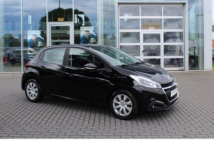 Peugeot 208 94.080 km 7.997 &euro; Potsdam 14482