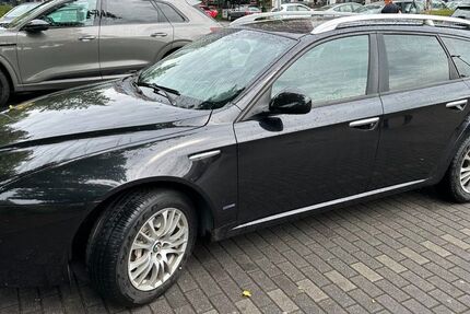 Alfa Romeo 159 121.800 km 4.300 &euro; Berlin 10407