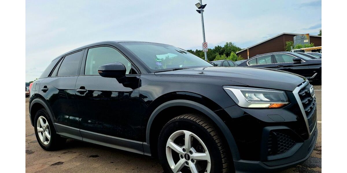 Audi Q2 143.000 km 15.990 &euro; Blankenfelde-Mahlow 15831
