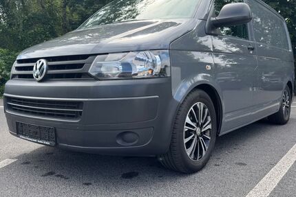 VW T5 Transporter 150.000 km 16.888 &euro; Berlin 13599