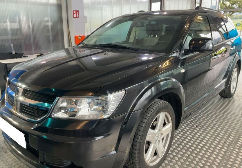 Dodge Journey 100.000 km 11.999 € Berlin 13403