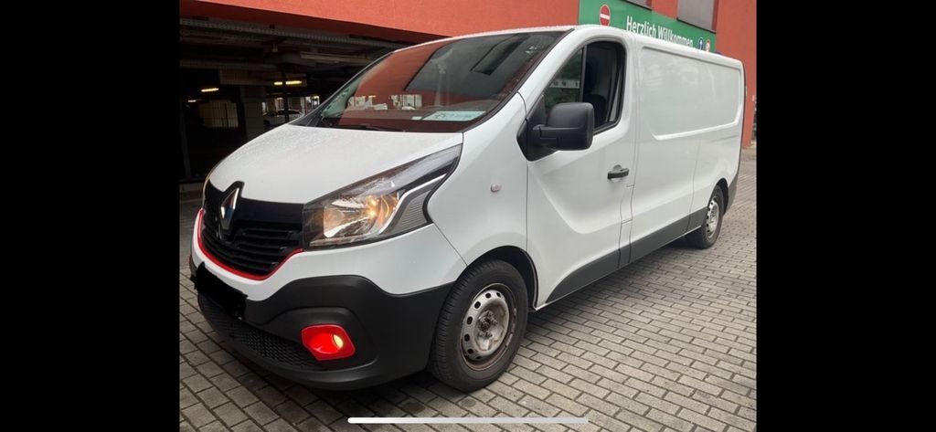 Renault Trafic 118.653 km 12.500 € Berlin 12277