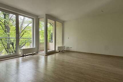Wohnung Hennigsdorf - 2 Zimmer, 61 m&sup2;, 854&euro; | Angebot:27342008