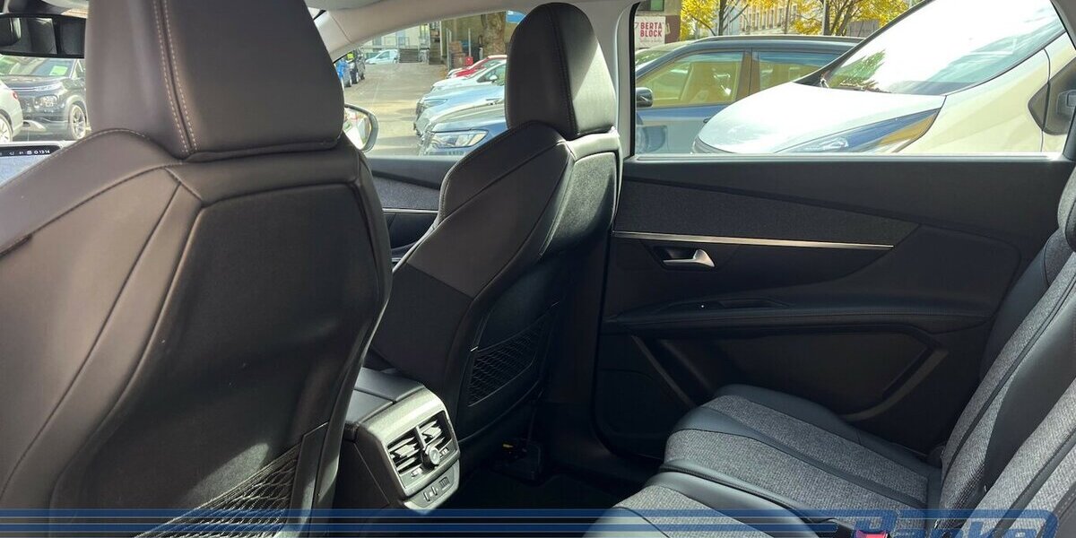 Peugeot 5008 Allure*F+R-Cam*7-Sitz*digital*SHZ*Navi* 157.316 km 13.990 &euro; Berlin 13187
