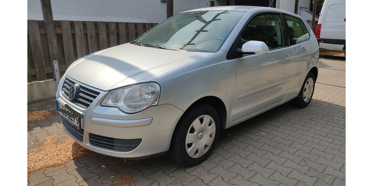 VW Polo 124.980 km 2.490 &euro; Berlin 12435