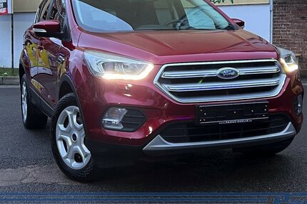 Ford Kuga Automatik*Navi*Carplay*SHZ*Tempo* 63.647 km 14.990 &euro; Berlin 13187