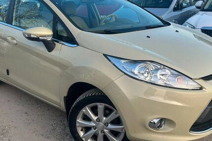 Ford Fiesta 74.179 km 5.490 &euro; Berlin 13089