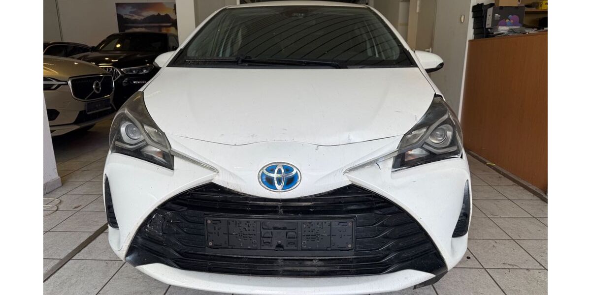 Toyota Yaris 369.000 km 5.950 &euro; Berlin 12349